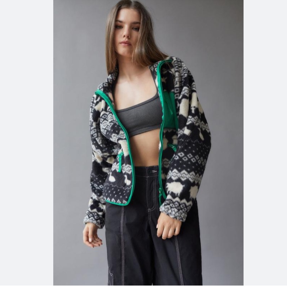 Urban Outfitters Stormi Jacket Women’s M Black/Green Animal Print Full Zip Up - Picture 1 of 13